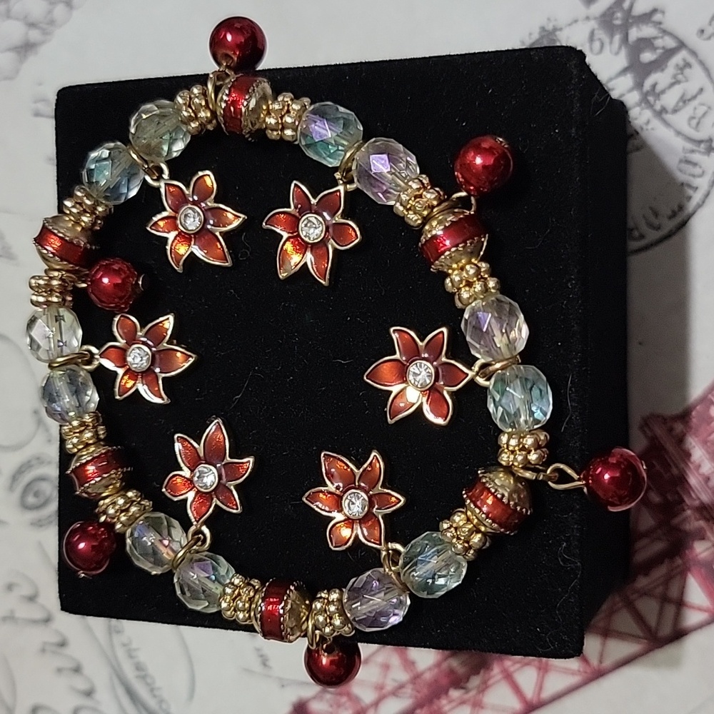 KENNETH COLE CHRISTMAS BRACELET RED POINSETTIA  CLEAR BEADS 7" STRETCH